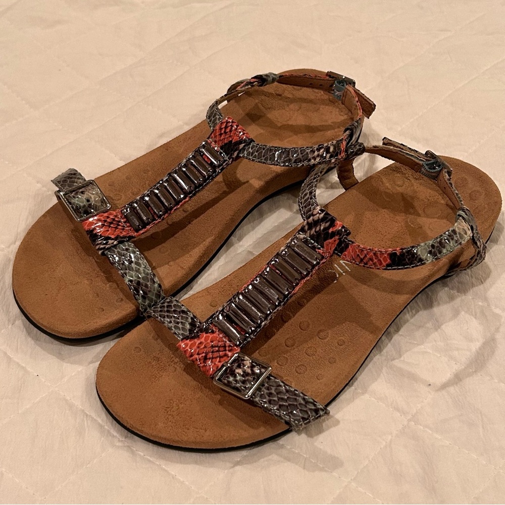 Vionic Navassa Snake Animal Print Multi Embellished Sz 9 TStrap Sandals 342